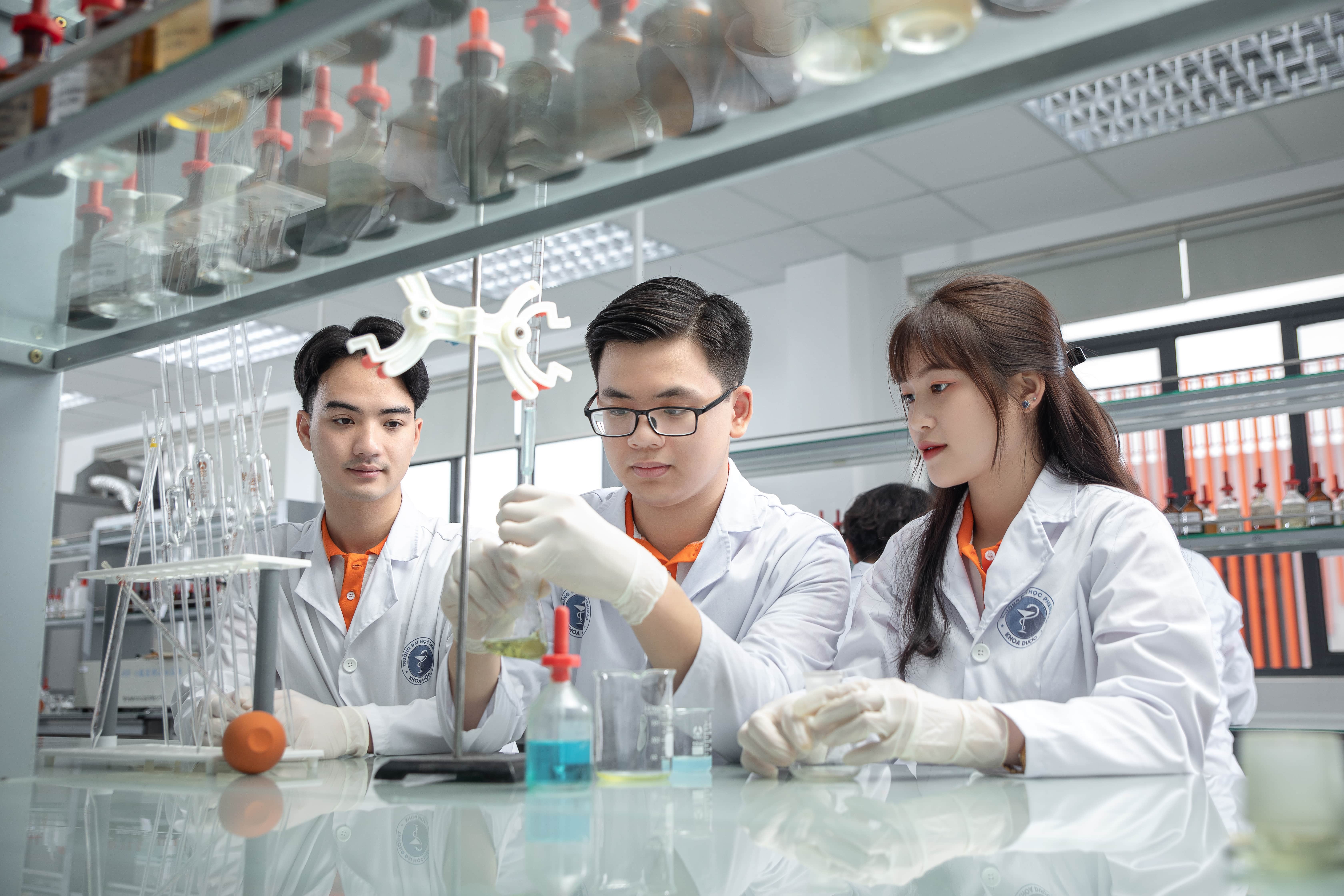 Tuyen sinh nganh Y anh 2