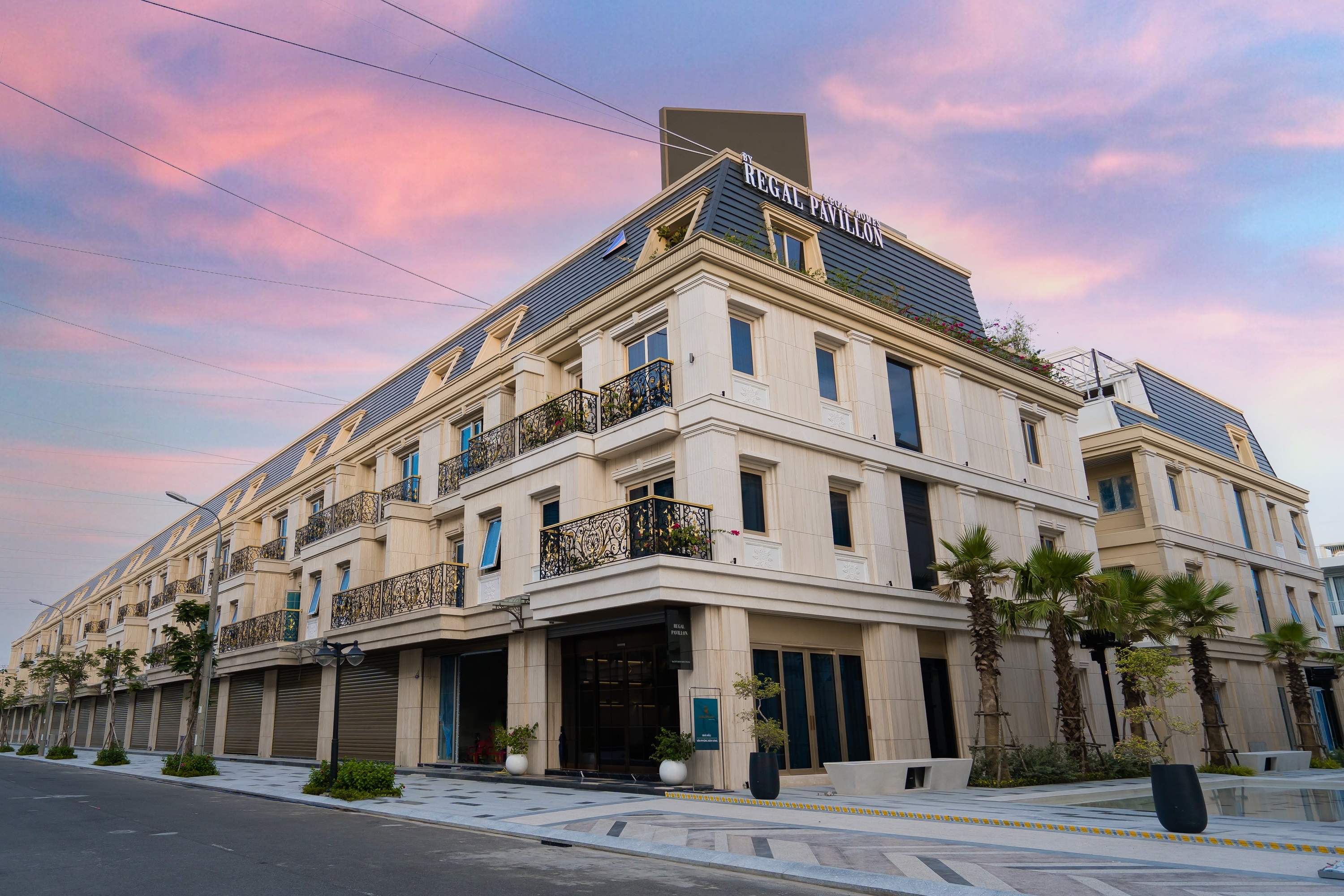 Regal Legend,  BDS Quang Binh anh 2