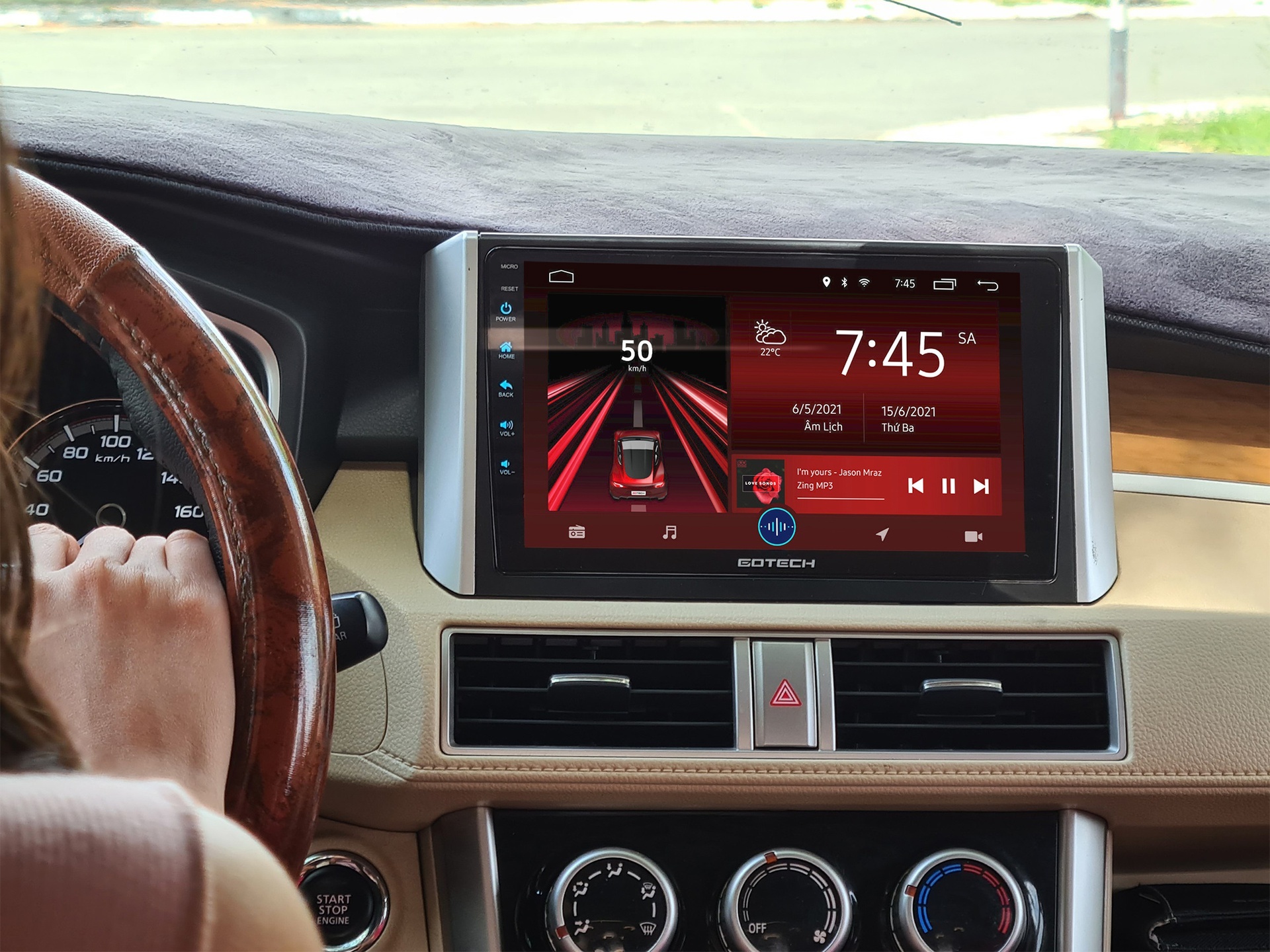 AI tro nen pho bien tren duong pho Viet hinh anh