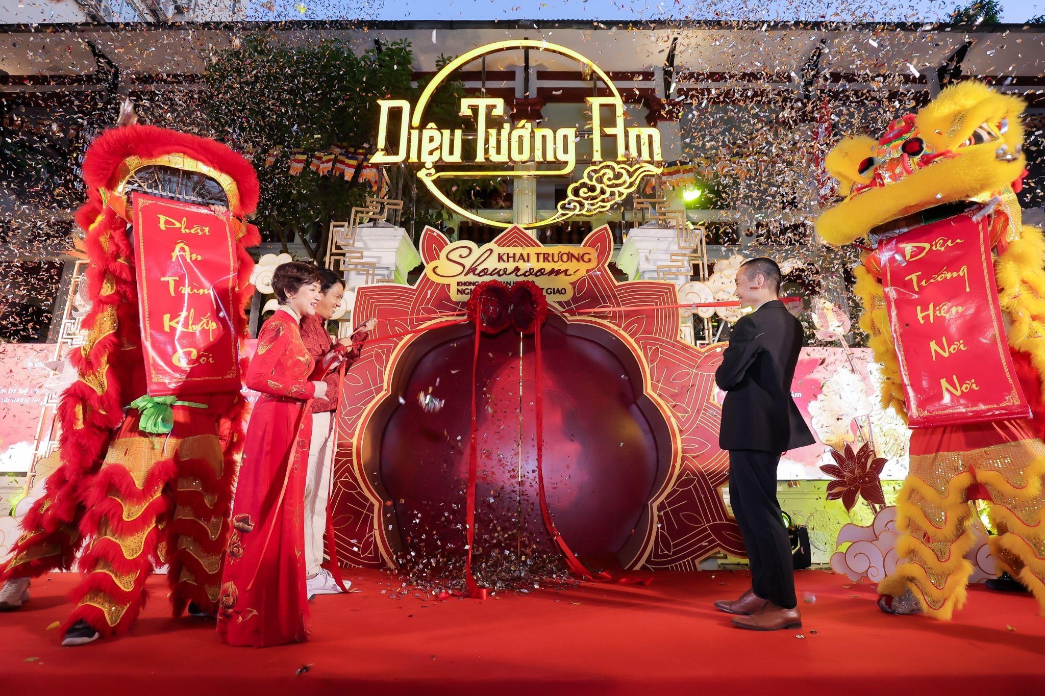 Dieu Tuong Am,  Phat phap anh 1