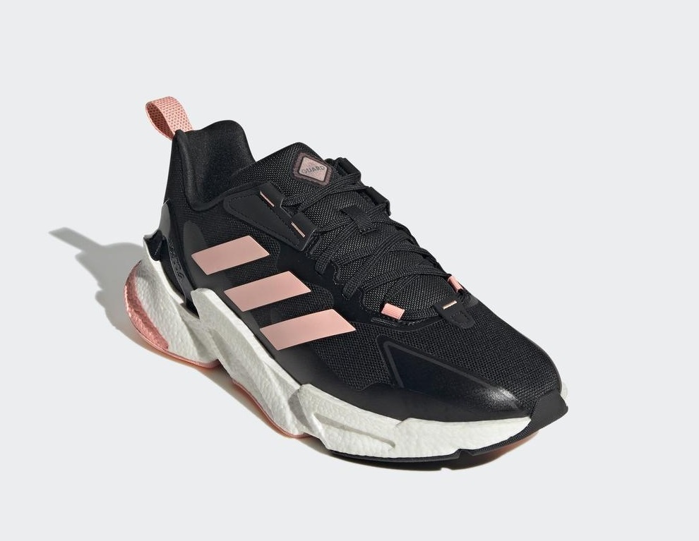 San uu dai lon tu adidas trong Ngay sieu thuong hieu hinh anh