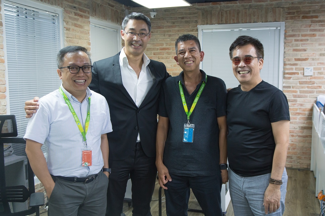 Nguyen Pho thu tuong Duc: ‘DatVietVAC tre va dam phong cach chau A’ hinh anh