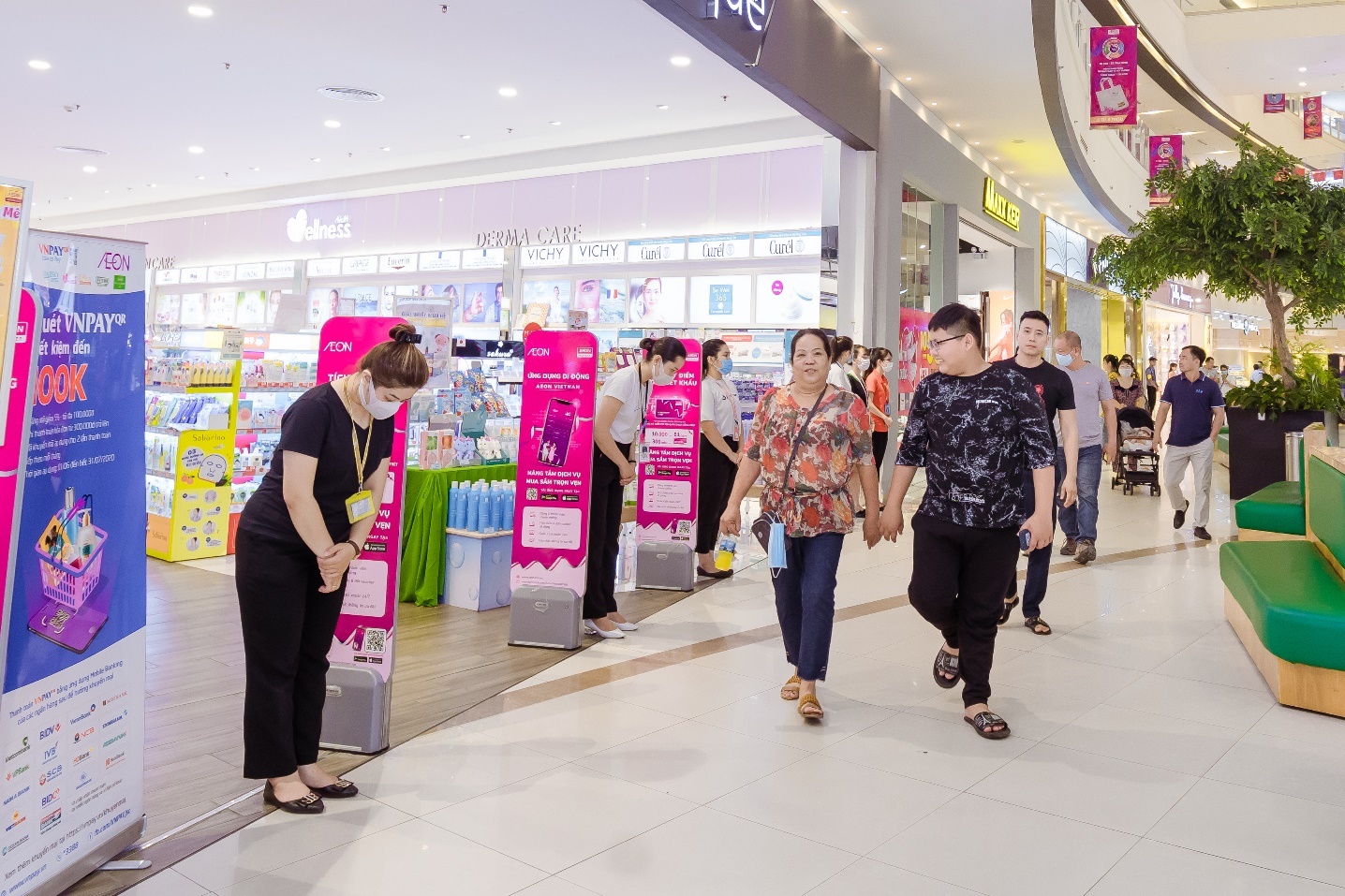 Aeon Mall,  trung tam thuong mai anh 3