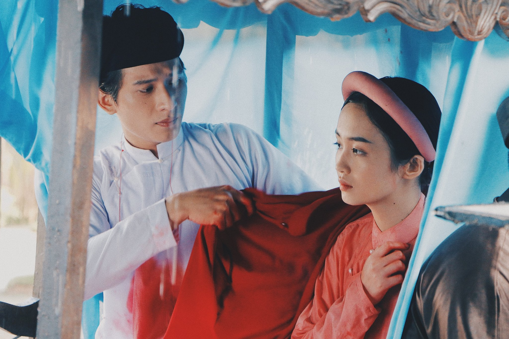 Ly do ‘Gai xau xien khong’ thu hut khan gia Viet hinh anh