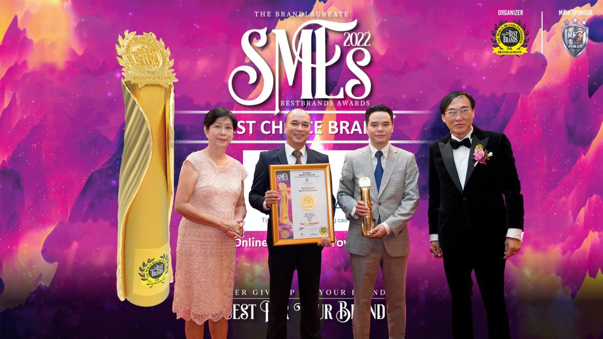 Edupia nhan giai thuong 'Thuong hieu the gioi' linh vuc giao duc hinh anh