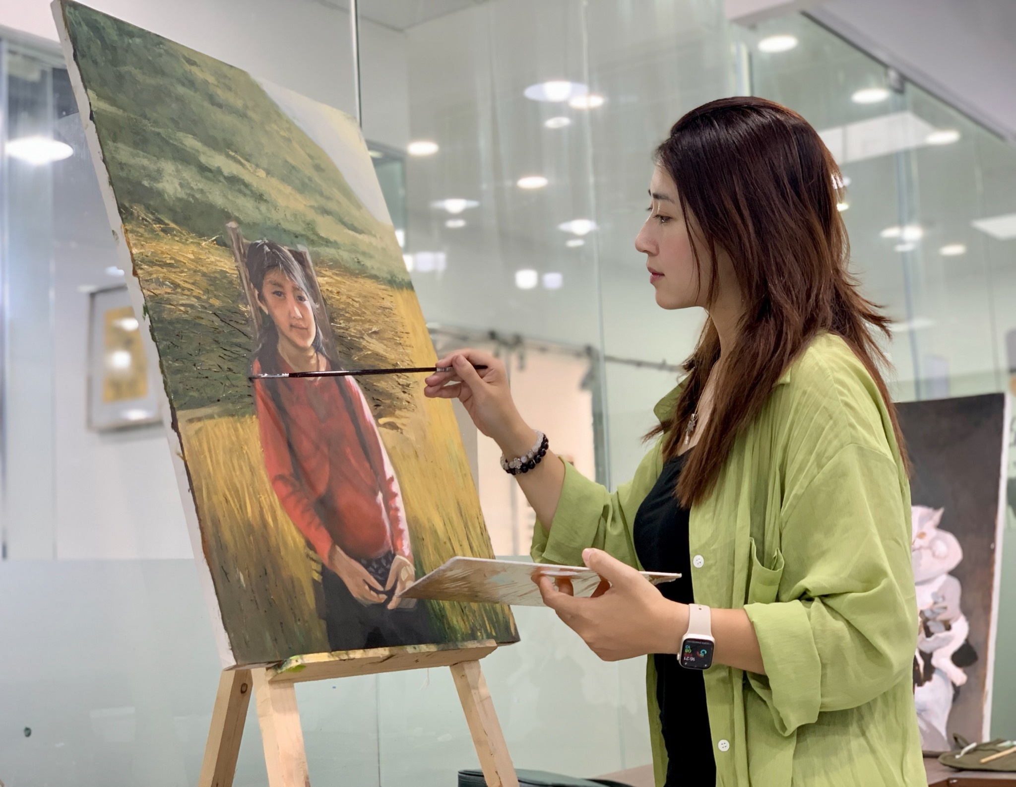 Trien lam tranh quy mo lon cua 200 nguoi yeu ve khong chuyen hinh anh