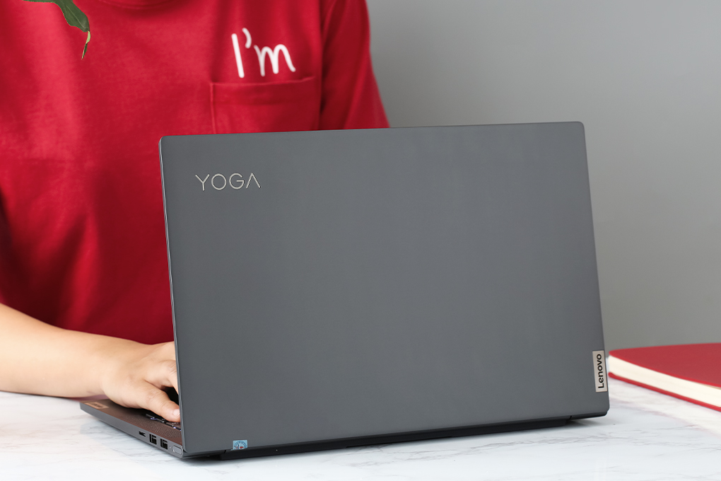 Loat laptop Lenovo cao cap giam den 3,2 trieu tai The Gioi Di Dong hinh anh