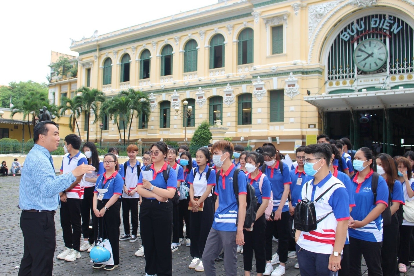 Dai hoc Hung Vuong anh 2