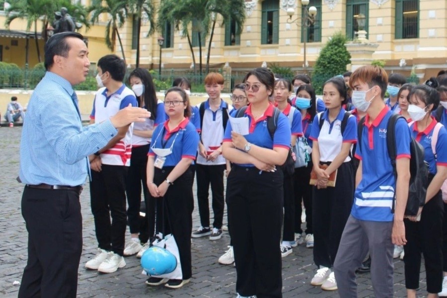 Truong dai hoc nao giup sinh vien tich luy kinh nghiem thuc te? hinh anh