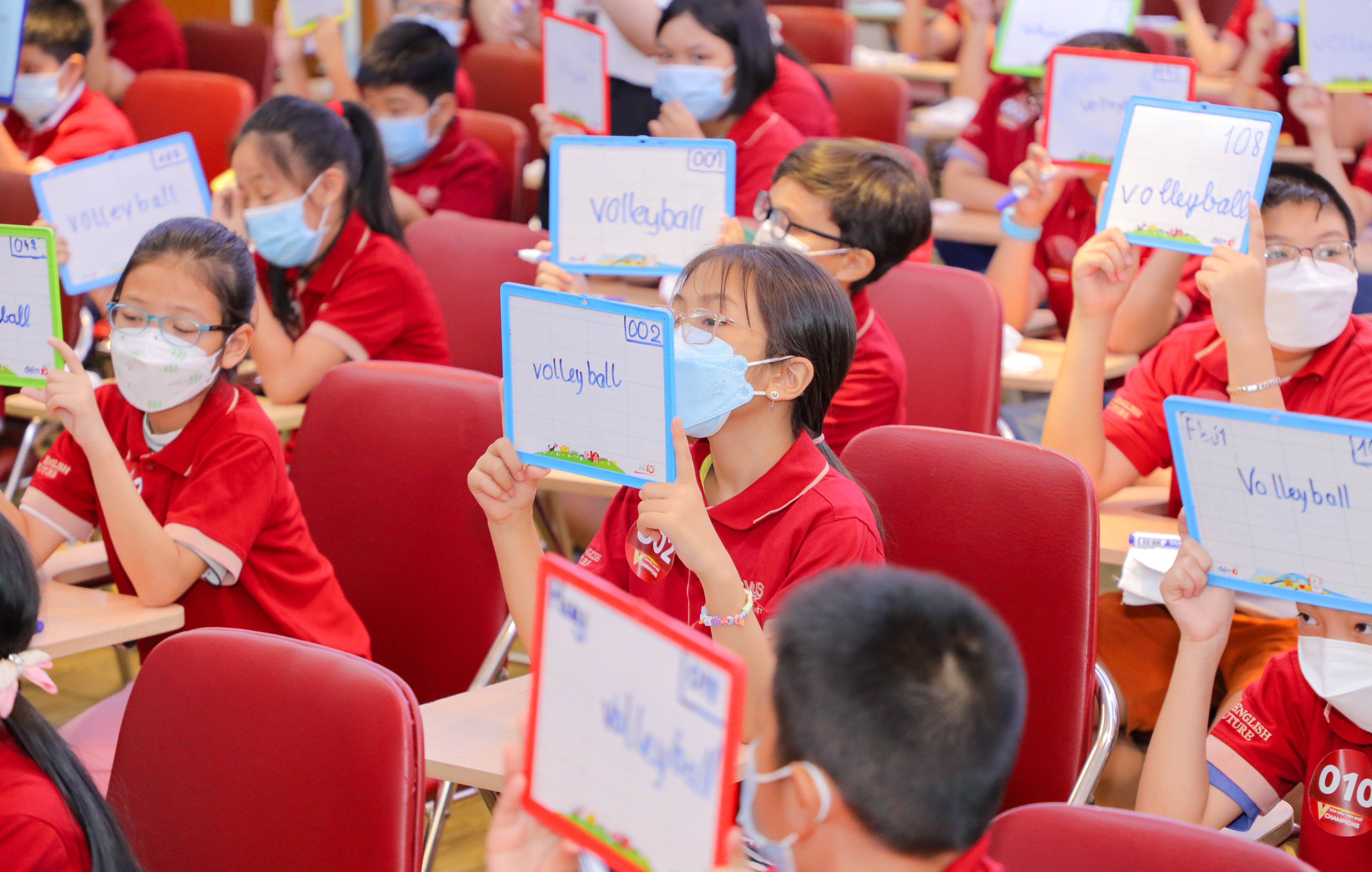 VUS,  khoa hoc Anh ngu he anh 4