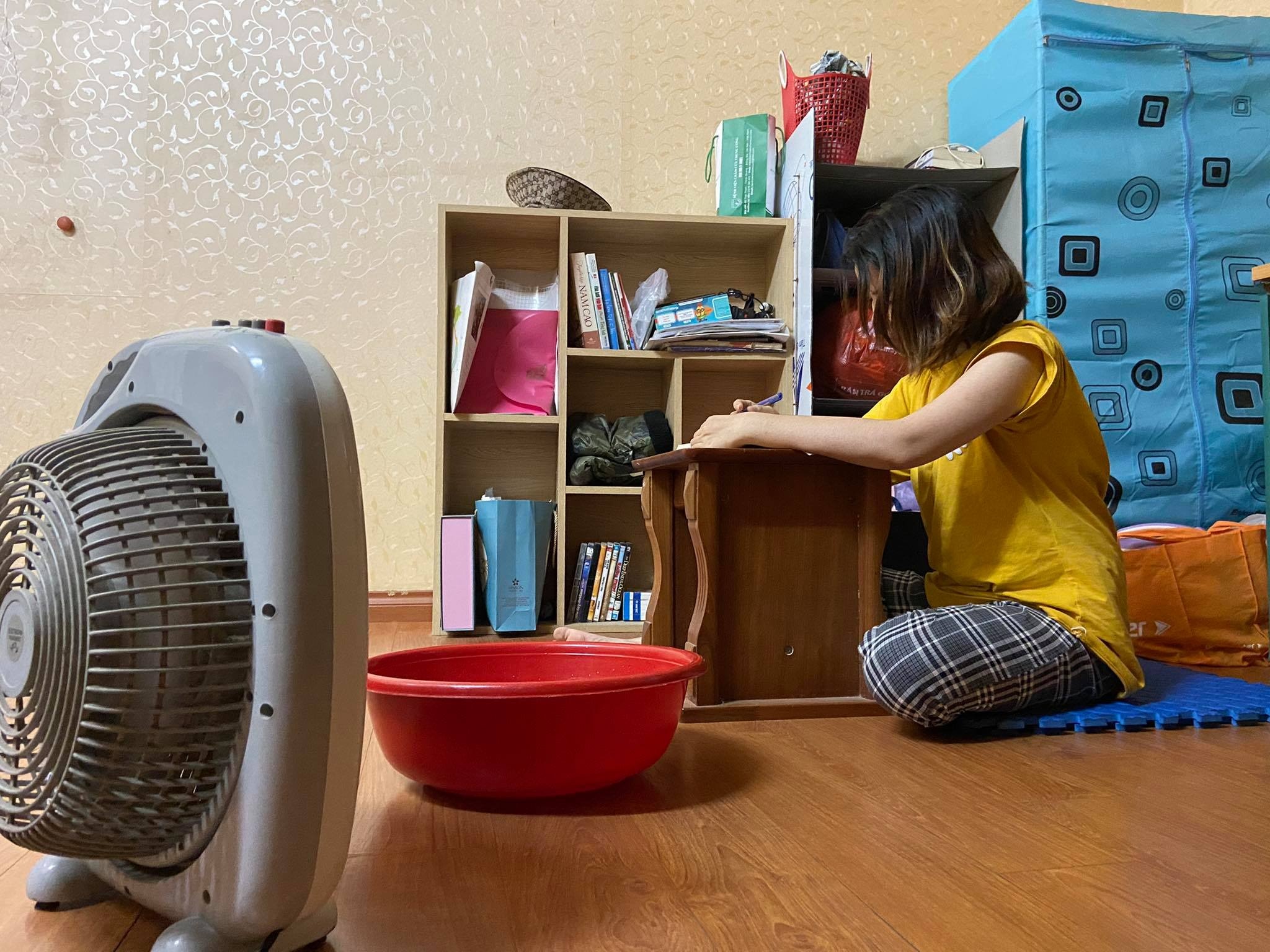 Tim cach 'vuot nong' khi phong tro nhu xong hoi hinh anh