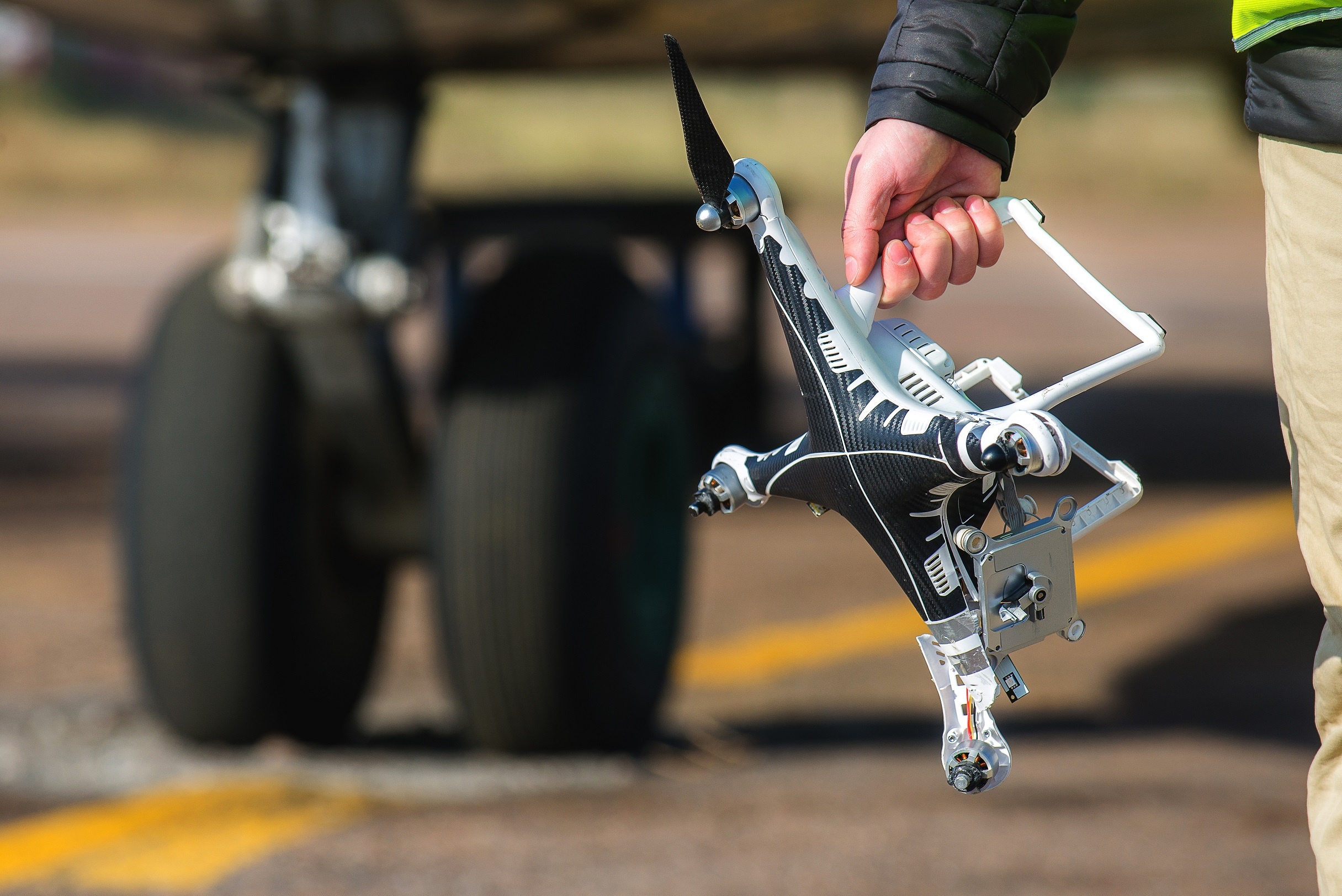 Viejet,  ve may bay anh 6