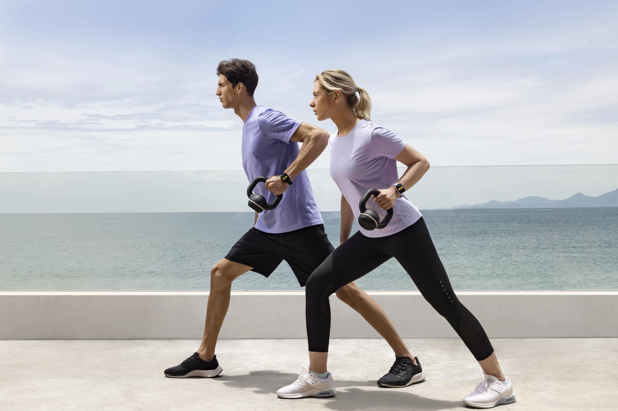 Huami,  The Gioi Di Dong anh 1