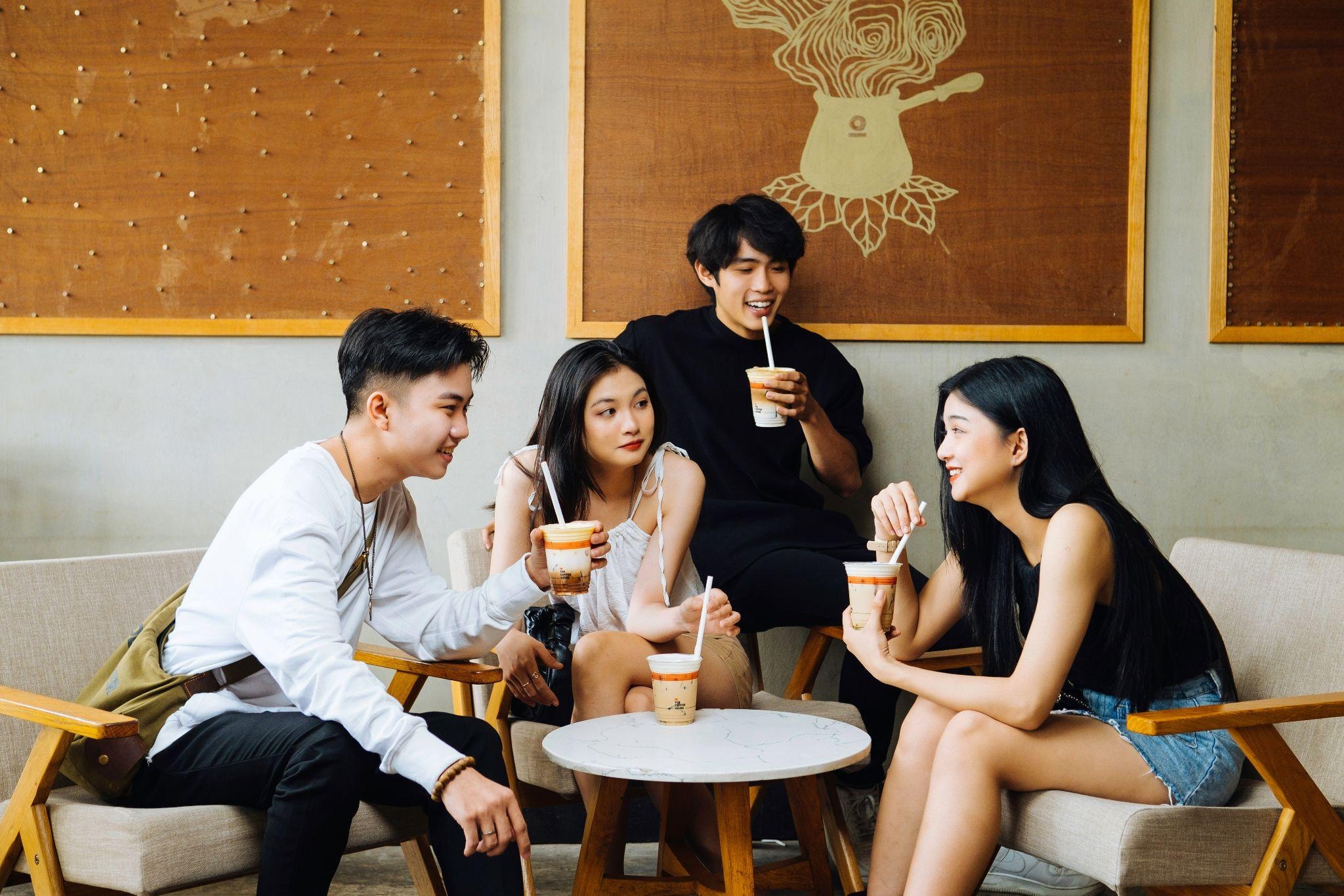 The Coffee House anh 1