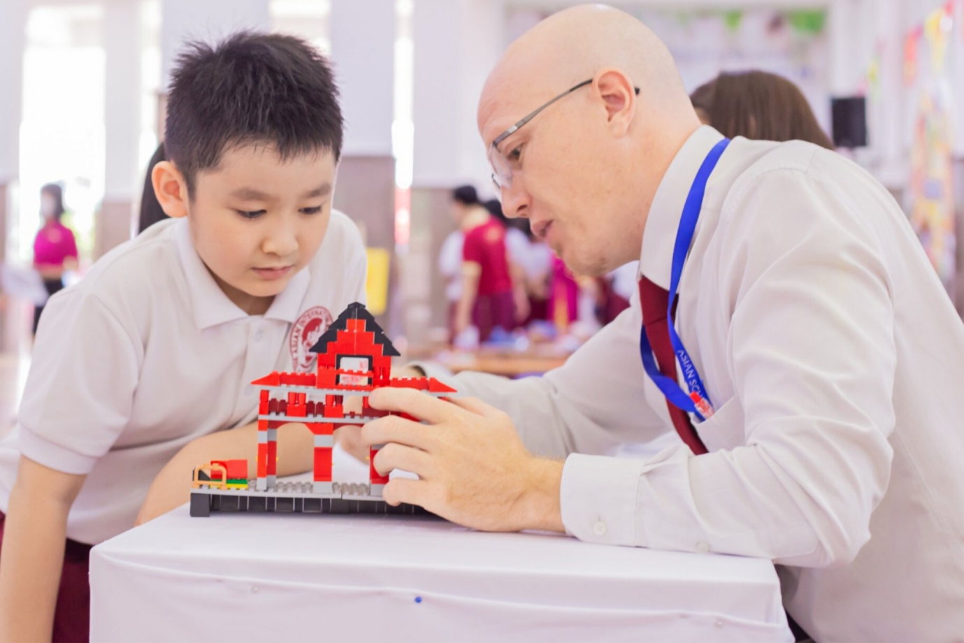 Phu huynh can luu y dieu gi khi chon truong quoc te? hinh anh