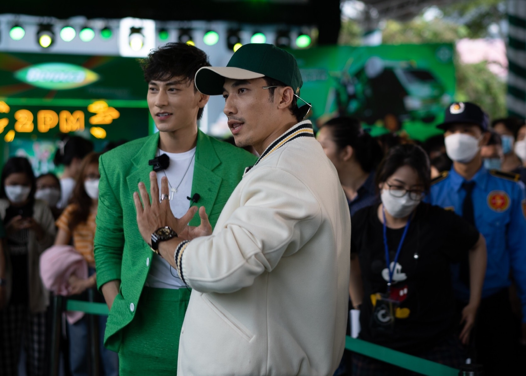 Isaac,  Lien Binh Phat anh 4