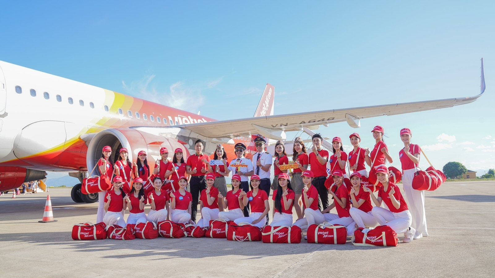 Vietjet anh 13