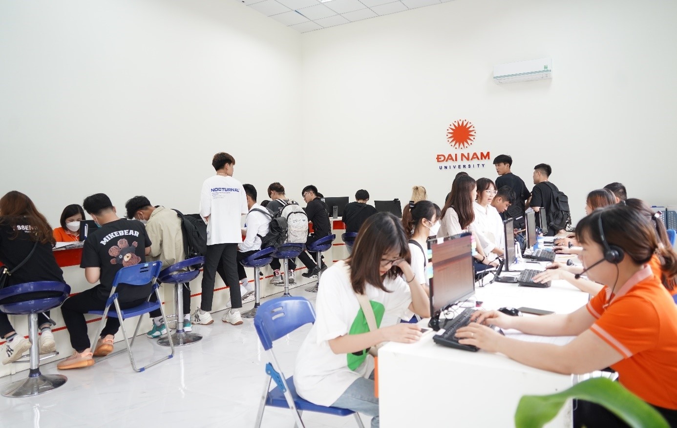 Tuyen sinh Dai hoc Dai Nam anh 1