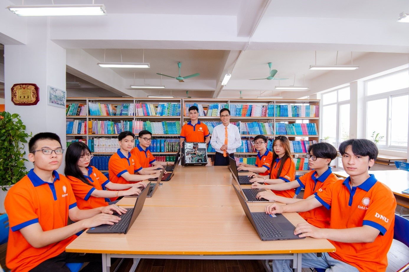 Tuyen sinh Dai hoc Dai Nam anh 2