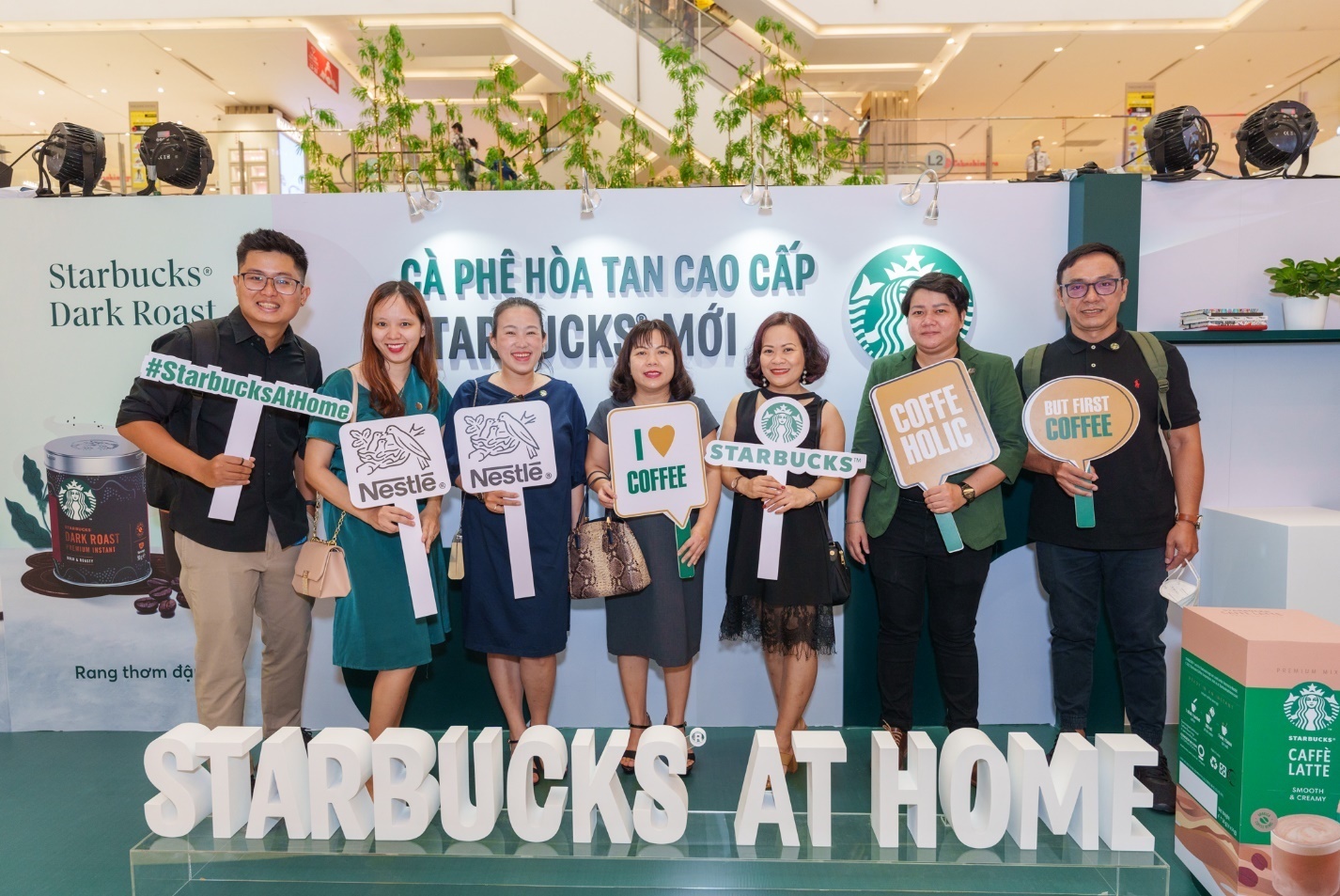 Nestle,  Starbucks anh 2
