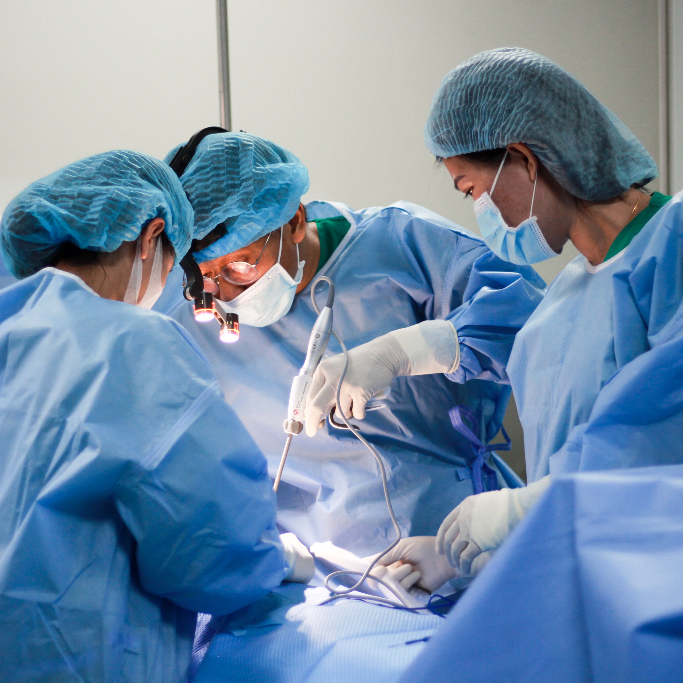 sa tre tui nguc anh 1