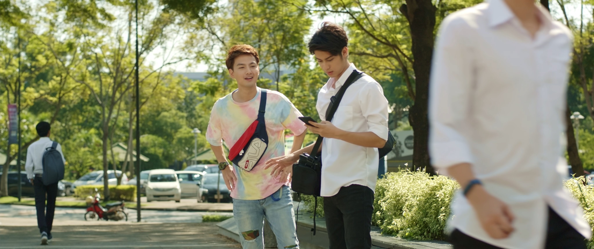 phim chieu rap,  August Vachiravit anh 5