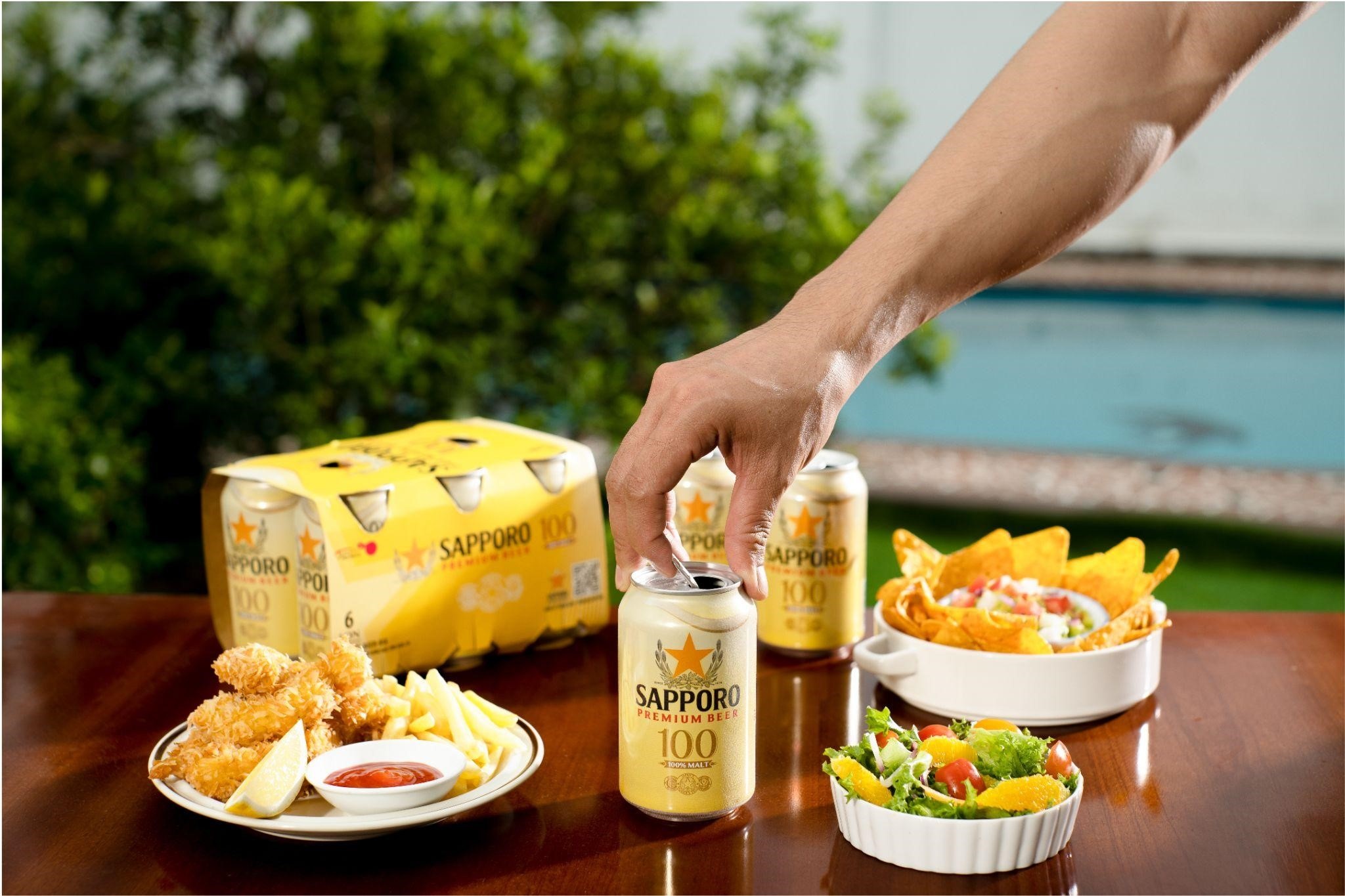 Uong bia mot minh - cach tan huong cua gioi tre hien dai hinh anh