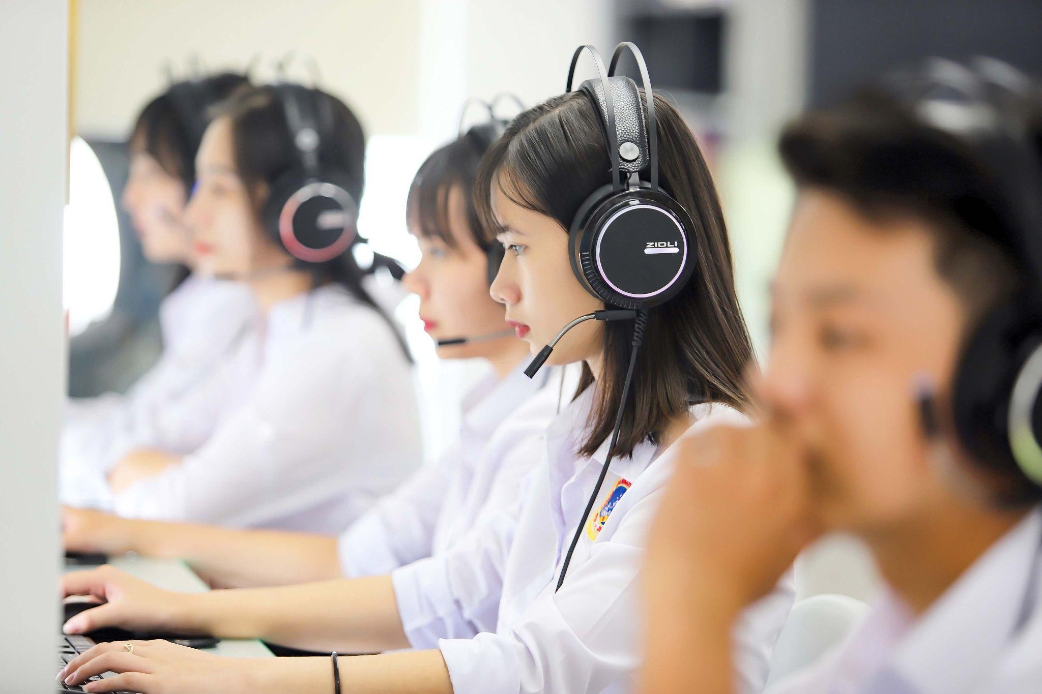 Dai hoc Quoc te Sai Gon,  SIU anh 3