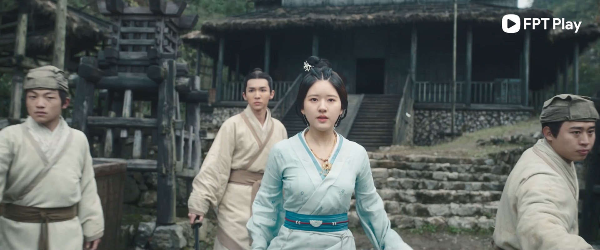 Trieu Lo Tu,  Tinh ha xan lan anh 4