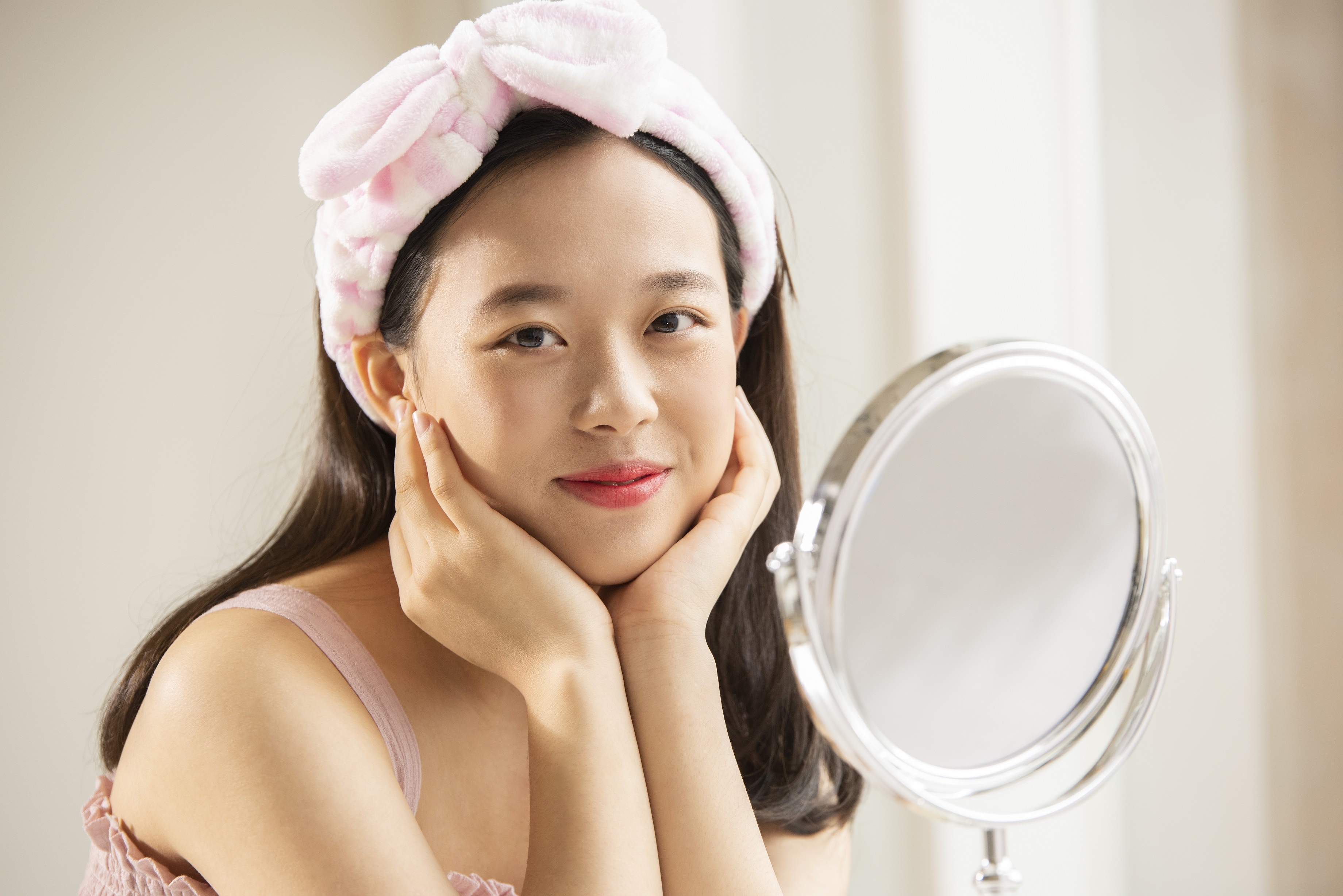 AHA,  thu nhỏ lỗ chân lông ảnh 2 AHA,  thu nho lo chan long anh 2