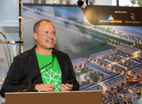 Dat Xanh Mien Trung ra mat dinh thu va khach san Novotel o Singapore hinh anh