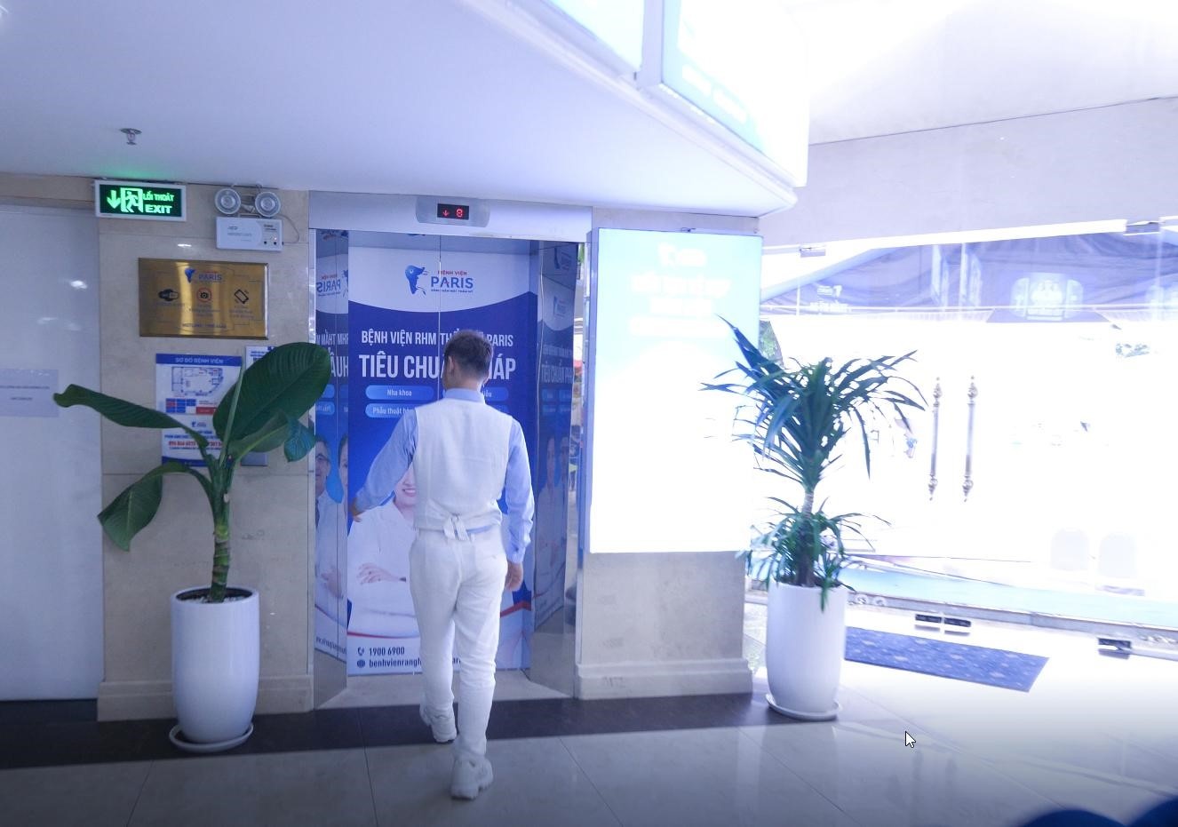 Benh vien Rang Ham Mat Tham my Paris anh 1