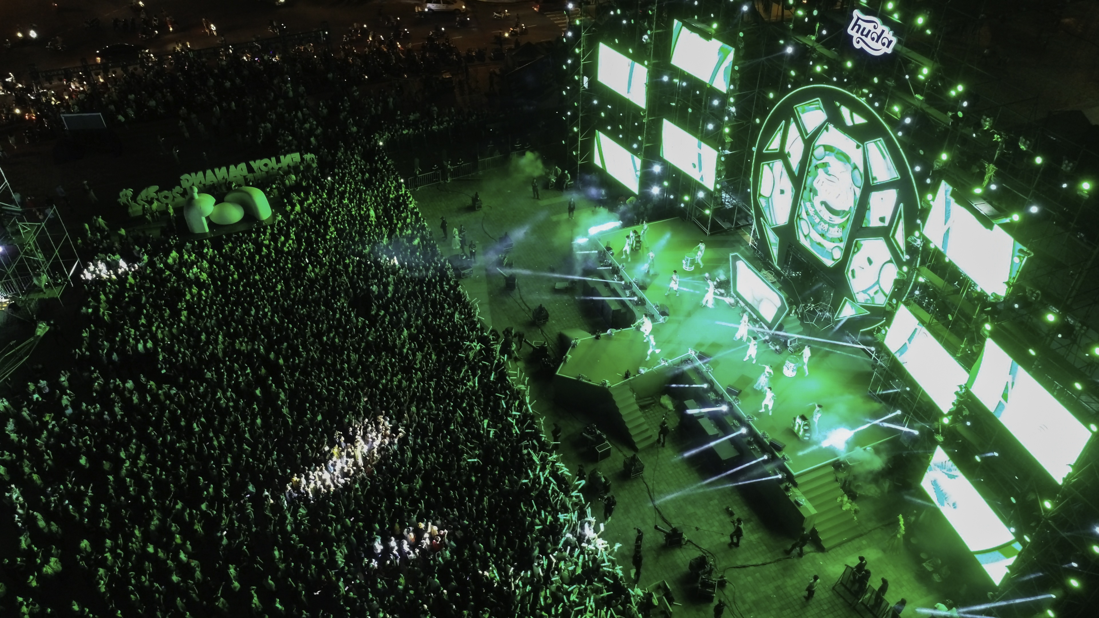 Huda,  le hoi bong da bien Huda anh 4