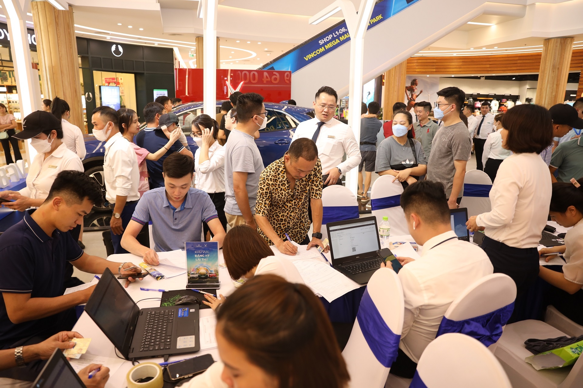 VinFast VF 8, ưu đãi ảnh 2 VinFast VF 8, uu dai anh 2