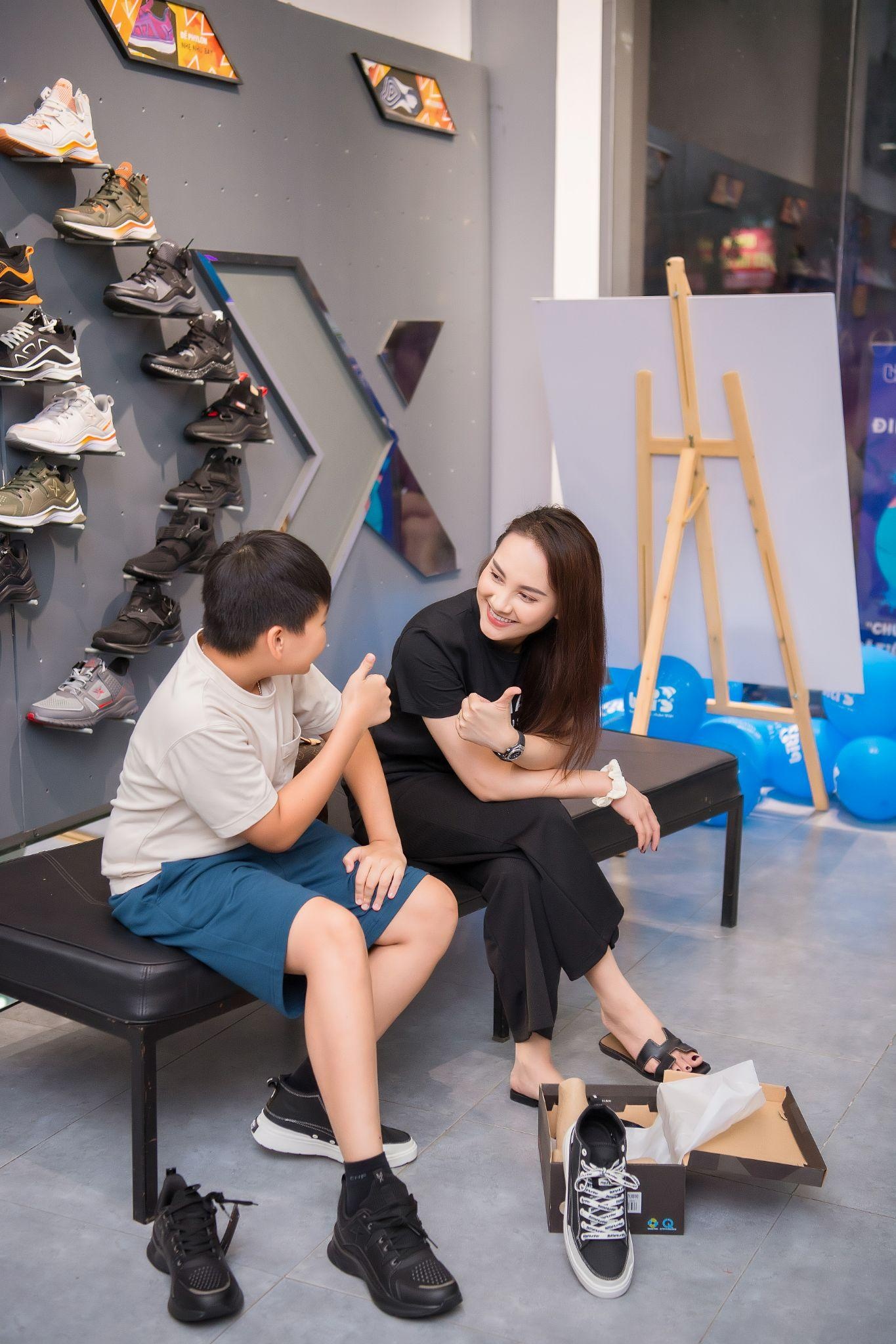 Hunter X,  giay tot anh 2