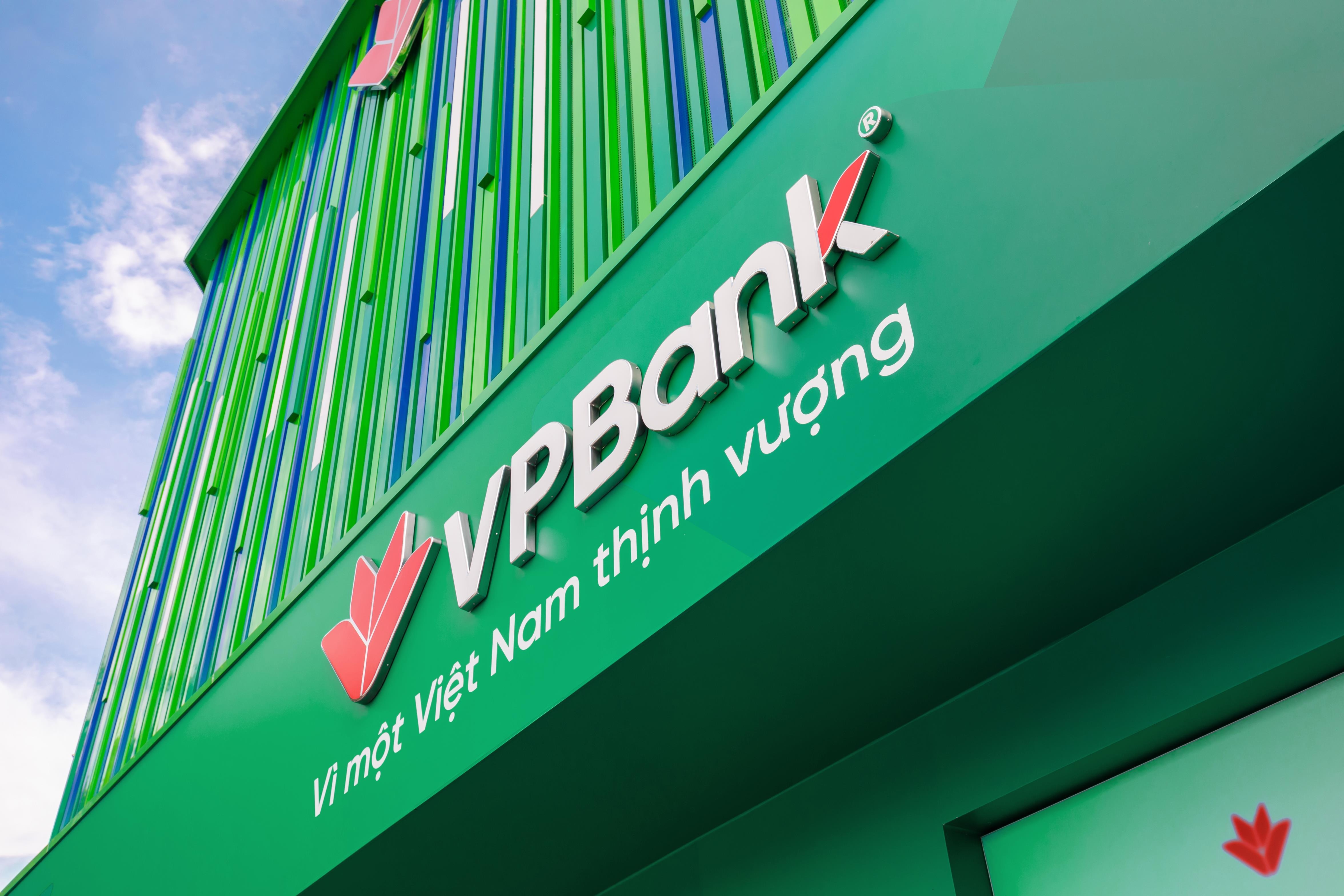 VPBank tien phong trien khai danh gia Khung quan tri rui ro ESG hinh anh
