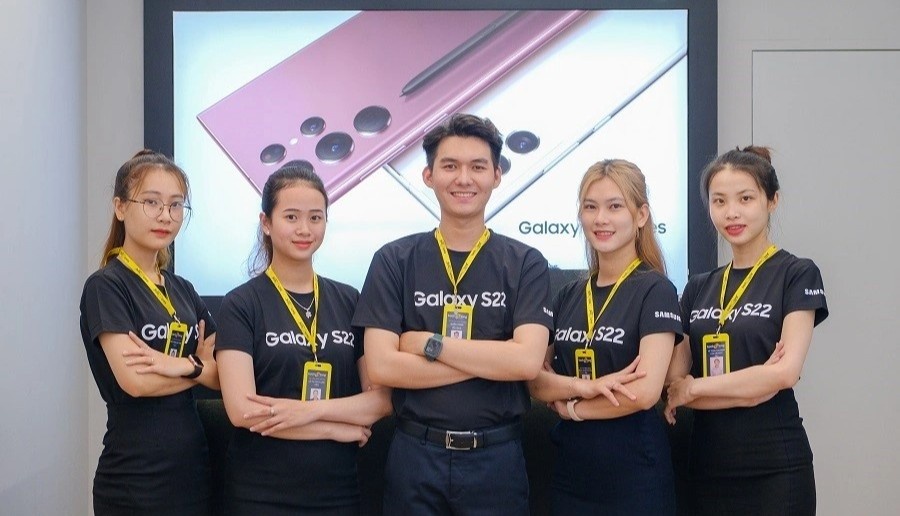 Khai truong Bach Long Samsung Premium Store dau tien tai quan 5 hinh anh