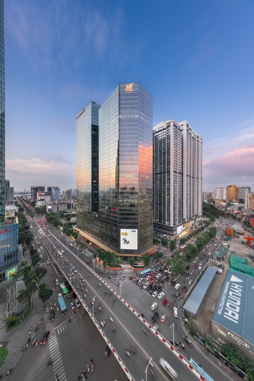 Capital Place anh 1