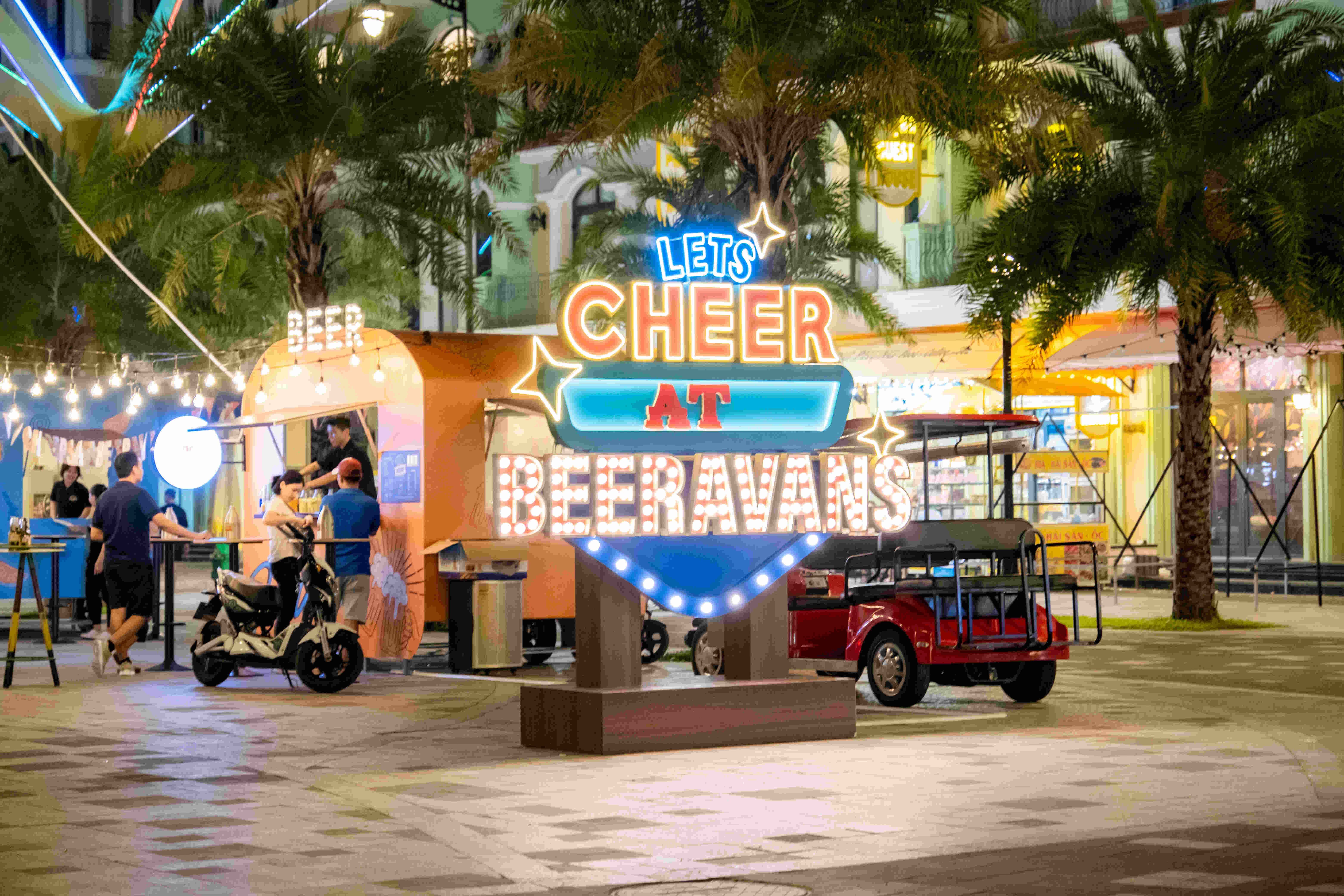 pho bia Tay Beeravans anh 2