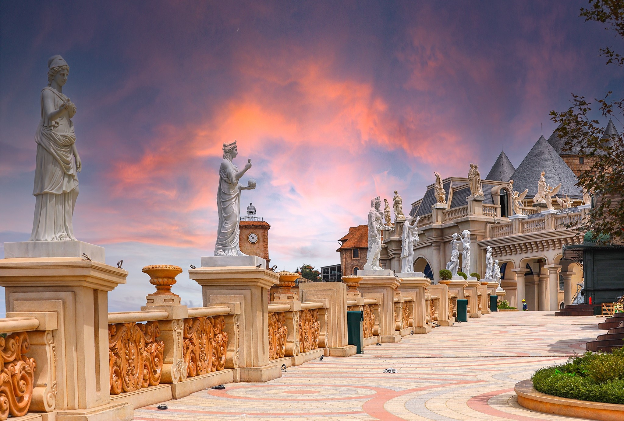 quảng trường Nhật thực,  Sun World Ba Na Hills ảnh 3 quang truong Nhat thuc,  Sun World Ba Na Hills anh 3