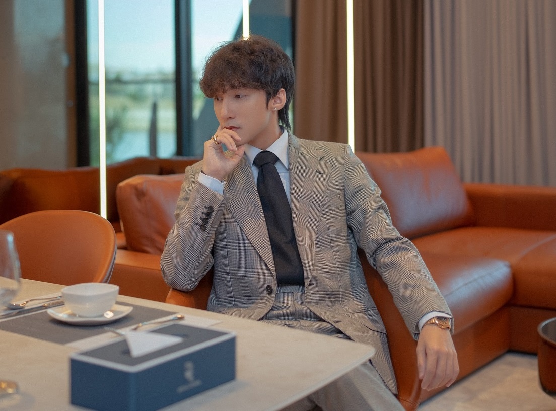 Son Tung M-TP chia se khoanh khac trai nghiem du an Regal Complex hinh anh