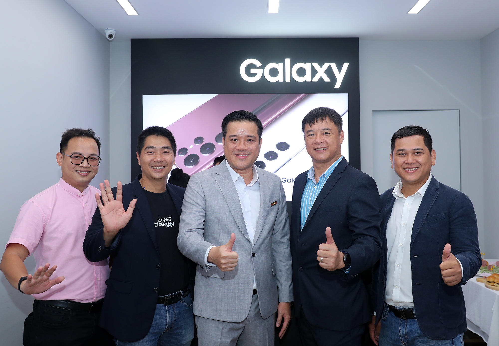 Bach Long Mobile anh 15