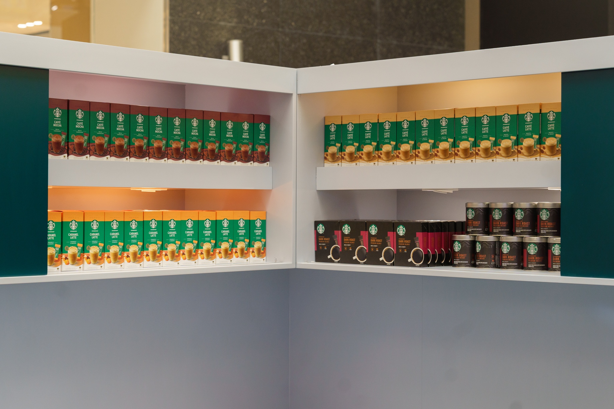 Starbucks,  Nestle anh 2