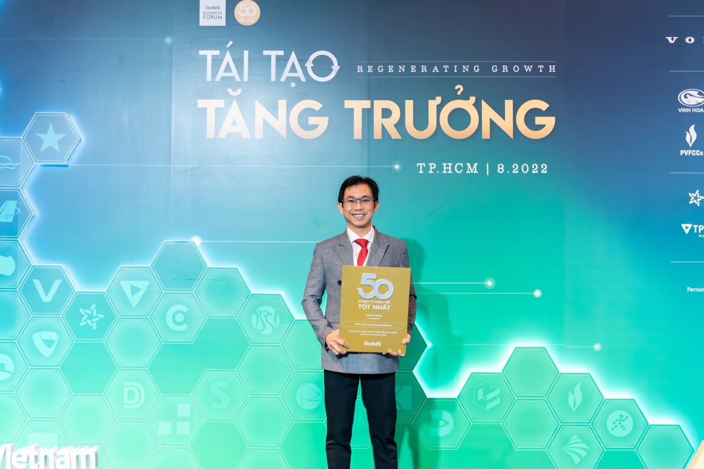 Duoc Hau Giang giu vung vi the tren thi truong duoc pham hinh anh