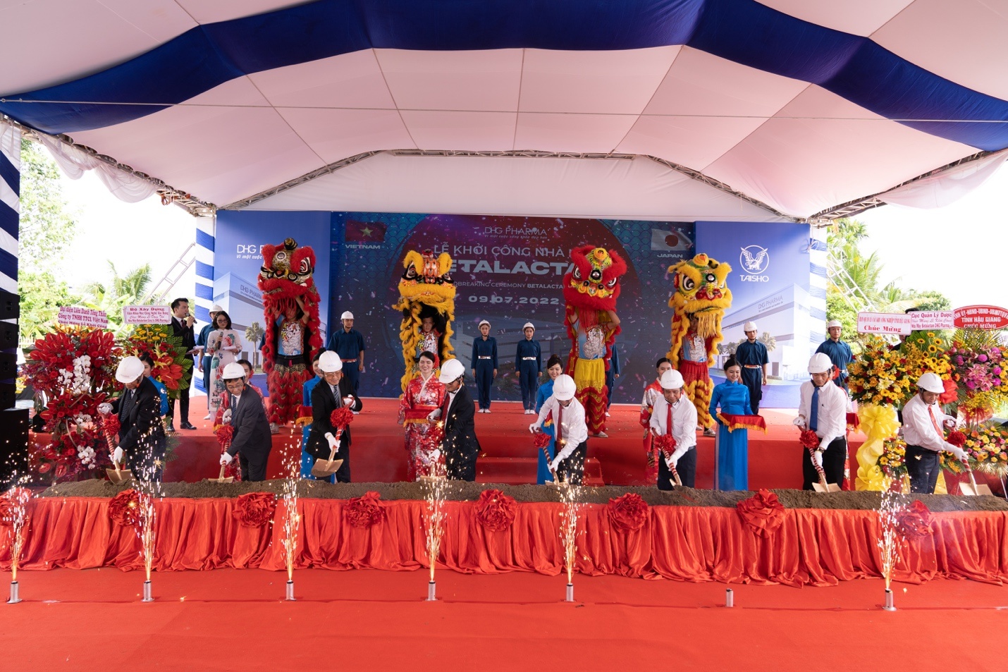 Duoc Hau Giang,  Top 50 cong ty niem yet tot nhat nam 2022 anh 2