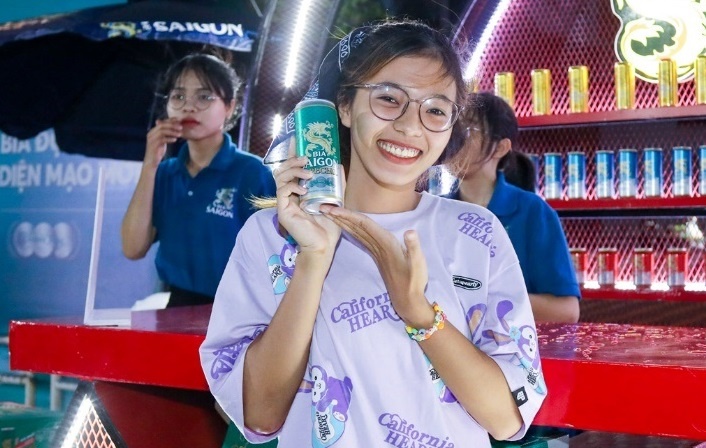 Nguoi dan Vung Tau tan huong nhip song soi dong cua ‘Dem Sai Gon’ hinh anh