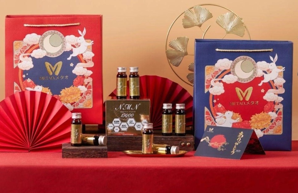 Trao suc khoe, gui yeu thuong dong day voi goi qua NMN 15000 hinh anh