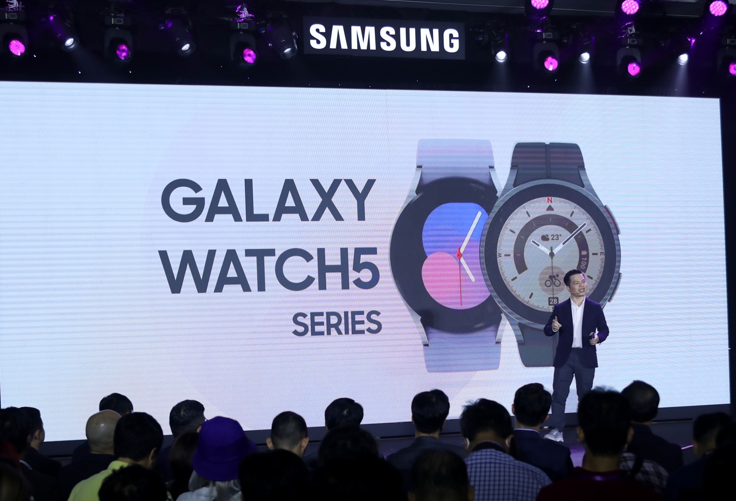 Watch5 gia bao nhieu anh 1