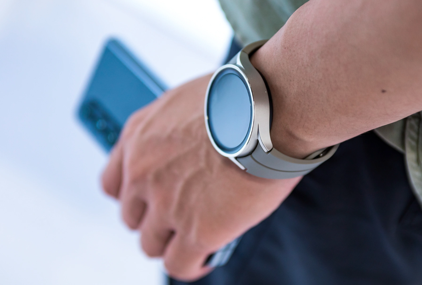 Watch5 gia bao nhieu anh 6