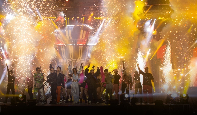 DatVietVAC nhan giai Noi lam viec tot nhat chau A anh 1